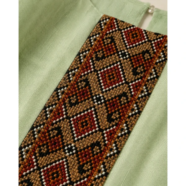 Azin (Adornment) 2
